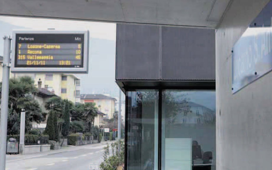 Advanced system and new headquarter for the company. Are you waiting for the bus and would you like to know if it is on time? Starting form today, also in Locarno, the satellite will answer to you. Managed by GPS, it supplies real-time information to customers waiting at the bus stop...